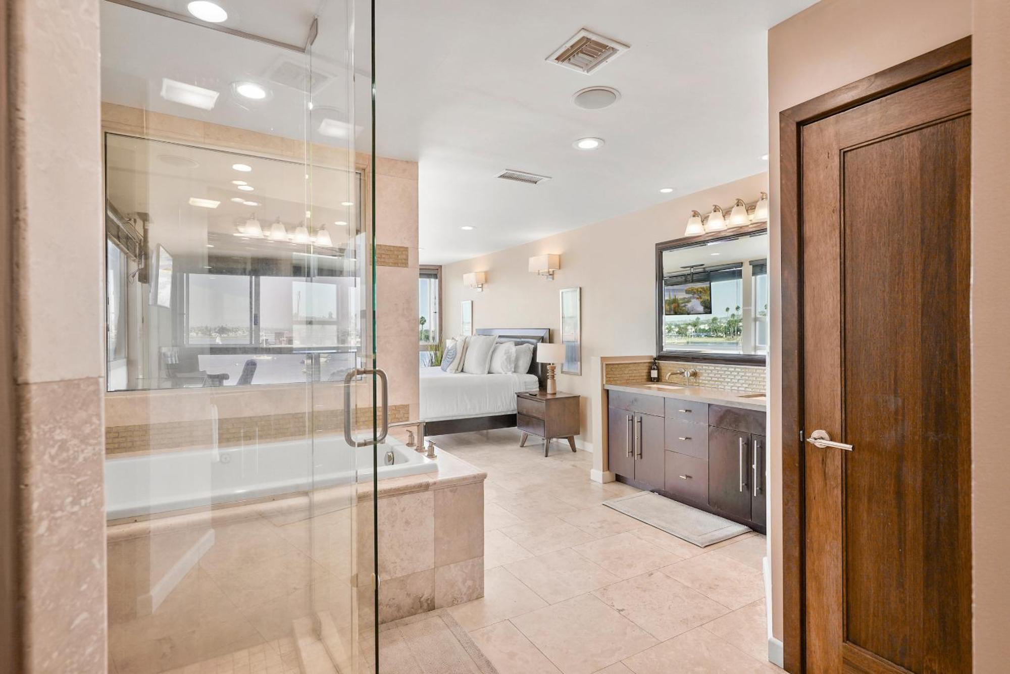 Stunning Bayfront Condo With Gorgeous Views, Garage, Massive Roof Deck & Ac - Dogs Welcome! サンディエゴ エクステリア 写真